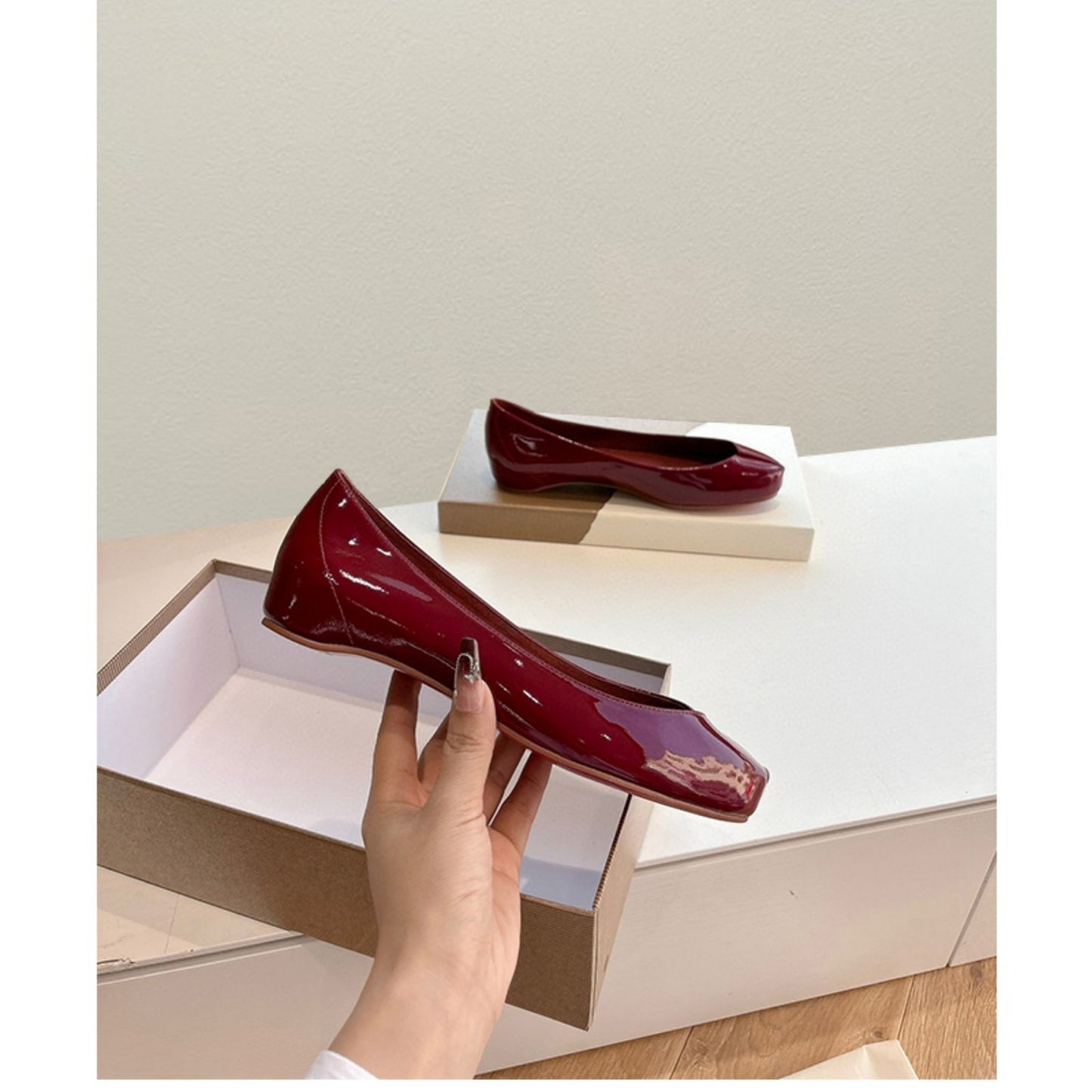 Women's Slip-on Flat Bottom Split Toe Pumps