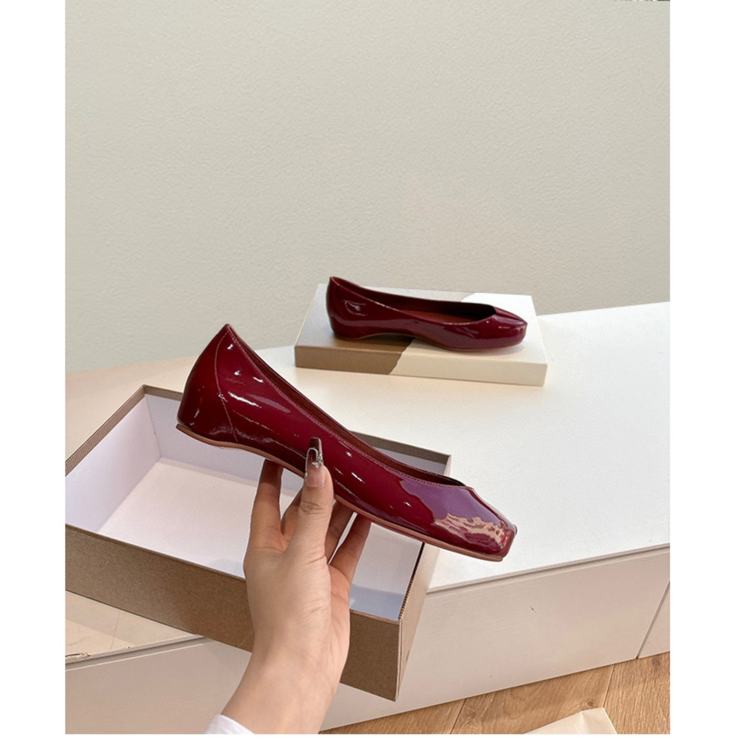 Women's Slip-on Flat Bottom Split Toe Pumps